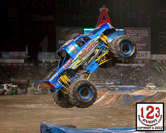 2017-01-28 MONSTER JAM® Anaheim #2