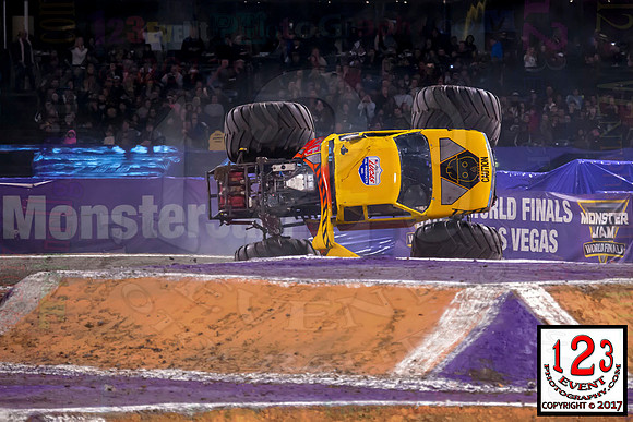 2017-02-11 MONSTER JAM® Anaheim #3