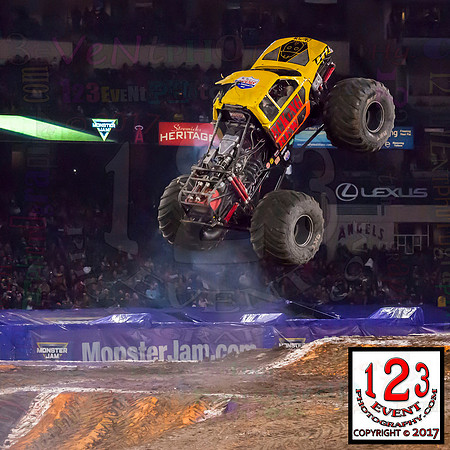 2017-02-11 MONSTER JAM® Anaheim #3