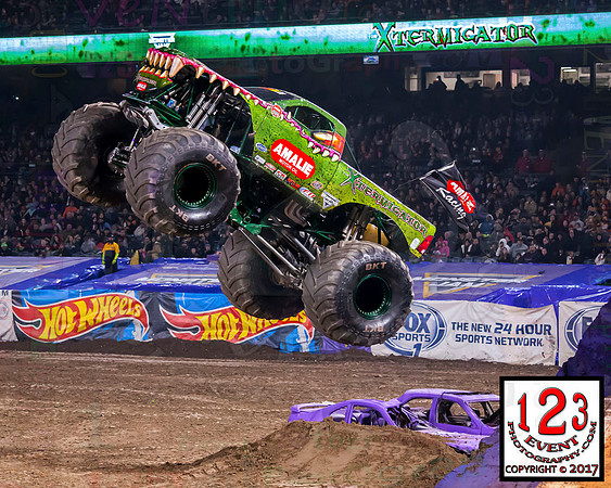 2017-02-11 MONSTER JAM® Anaheim #3