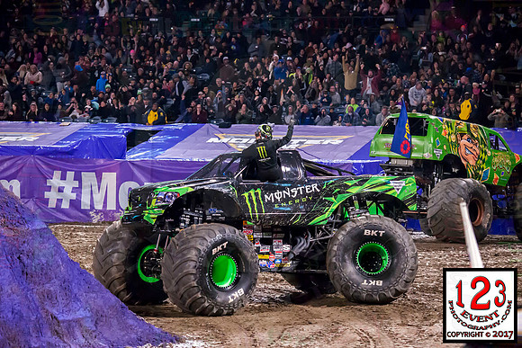 2017-02-11 MONSTER JAM® Anaheim #3