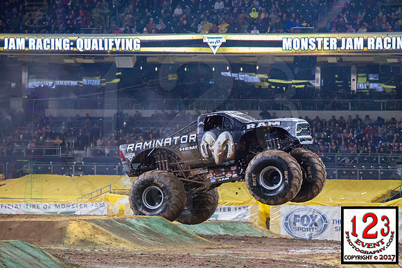 2017-02-18 MONSTER JAM® San Diego #2
