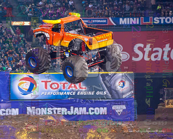 2014-01-11 MONSTER JAM® @ Anaheim Angel Stadium