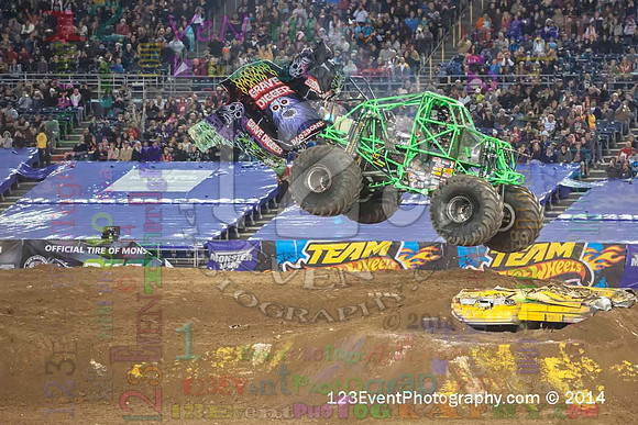 2014-01-18 MONSTER JAM® @ Qualcomm Stadium
