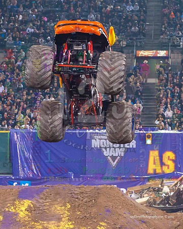 2014-01-11 MONSTER JAM® @ Anaheim Angel Stadium