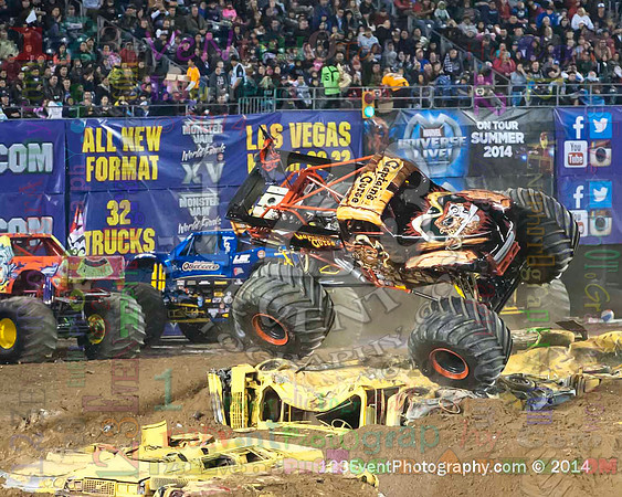 2014-01-18 MONSTER JAM® @ Qualcomm Stadium