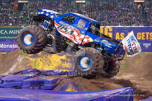 2014-01-11 MONSTER JAM® @ Anaheim Angel Stadium