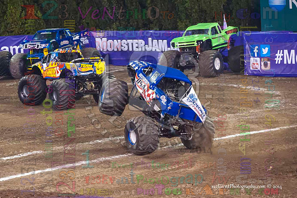 2014-01-11 MONSTER JAM® @ Anaheim Angel Stadium