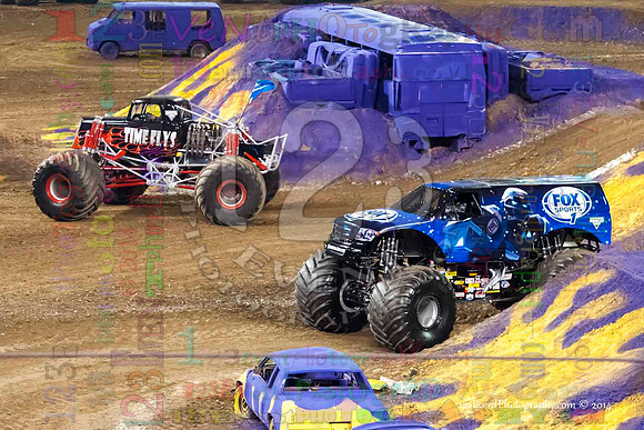 2014-01-11 MONSTER JAM® @ Anaheim Angel Stadium