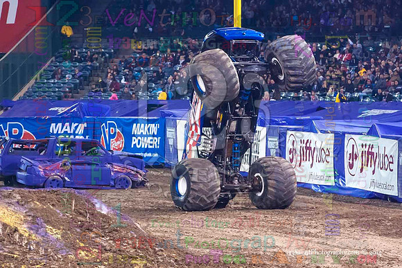 2014-01-11 MONSTER JAM® @ Anaheim Angel Stadium