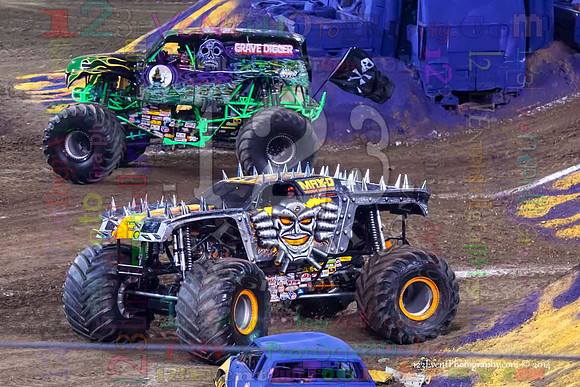 2014-01-11 MONSTER JAM® @ Anaheim Angel Stadium