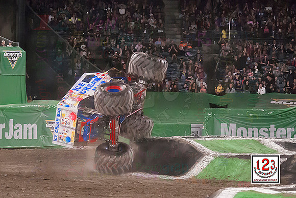 2018-01-13 MONSTER JAM® Anaheim #1
