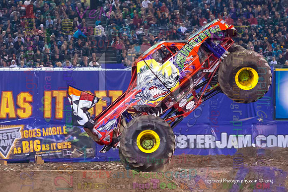 2014-01-11 MONSTER JAM® @ Anaheim Angel Stadium