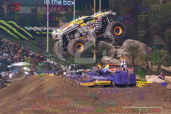 2014-01-11 MONSTER JAM® @ Anaheim Angel Stadium