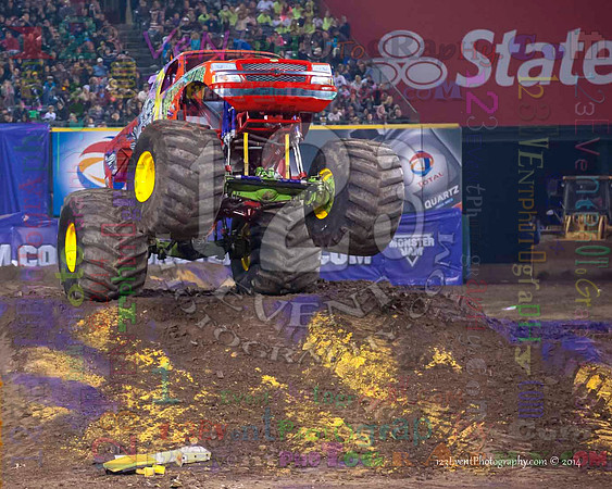 2014-01-11 MONSTER JAM® @ Anaheim Angel Stadium
