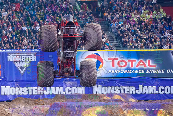 2014-01-11 MONSTER JAM® @ Anaheim Angel Stadium