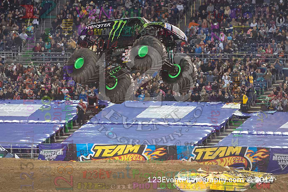 2014-01-18 MONSTER JAM® @ Qualcomm Stadium