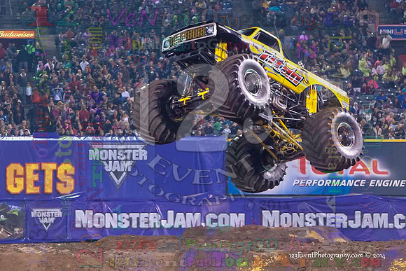2014-01-11 MONSTER JAM® @ Anaheim Angel Stadium