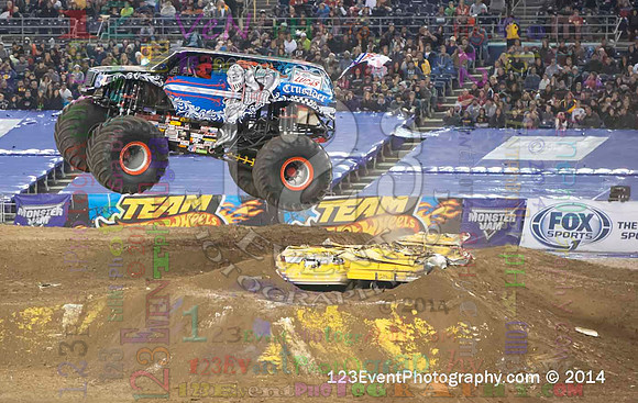 2014-01-18 MONSTER JAM® @ Qualcomm Stadium