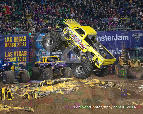 2014-01-18 MONSTER JAM® @ Qualcomm Stadium