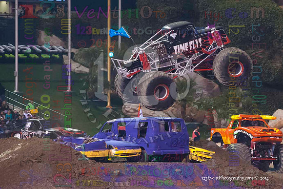 2014-01-11 MONSTER JAM® @ Anaheim Angel Stadium