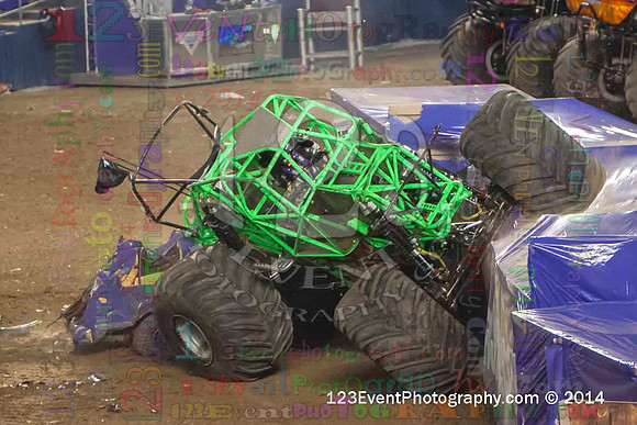 2014-01-18 MONSTER JAM® @ Qualcomm Stadium