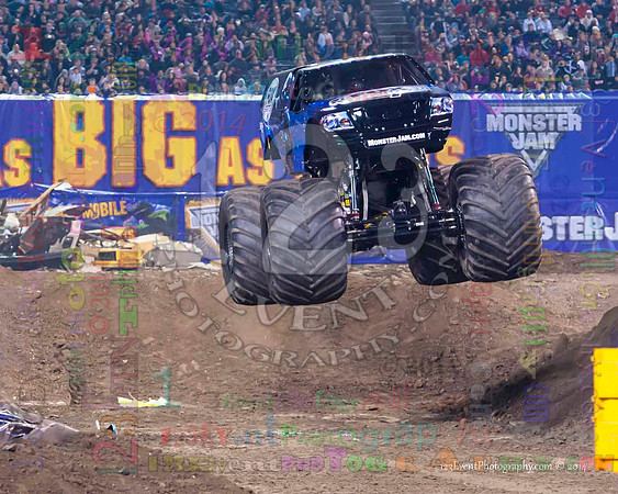 2014-01-11 MONSTER JAM® @ Anaheim Angel Stadium
