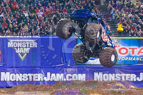 2014-01-11 MONSTER JAM® @ Anaheim Angel Stadium