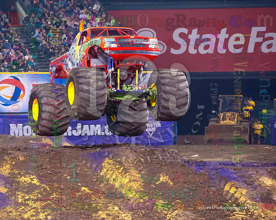 2014-01-11 MONSTER JAM® @ Anaheim Angel Stadium