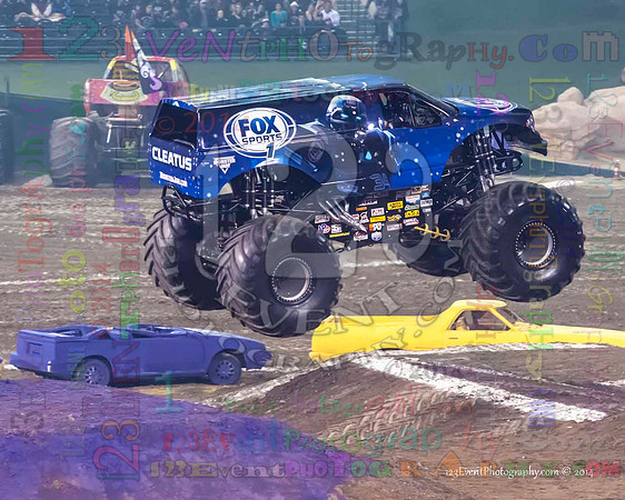 2014-01-11 MONSTER JAM® @ Anaheim Angel Stadium