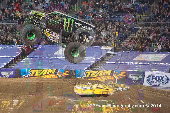 2014-01-18 MONSTER JAM® @ Qualcomm Stadium