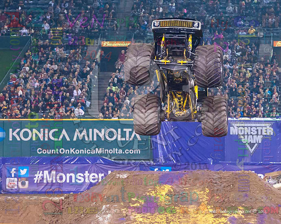 2014-01-11 MONSTER JAM® @ Anaheim Angel Stadium