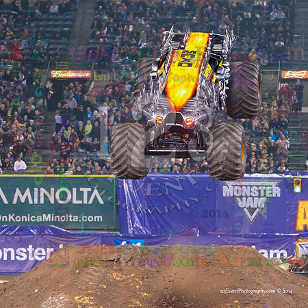 2014-01-11 MONSTER JAM® @ Anaheim Angel Stadium