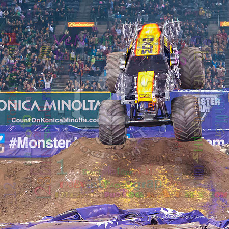 2014-01-11 MONSTER JAM® @ Anaheim Angel Stadium