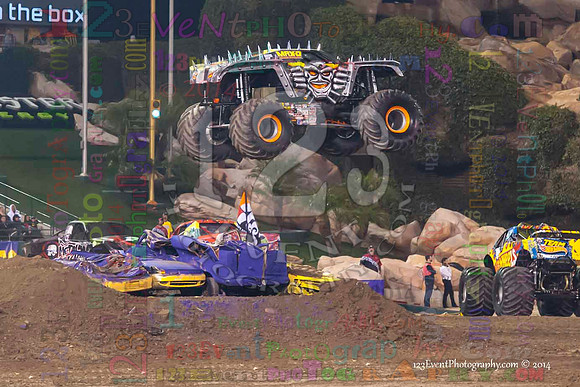 2014-01-11 MONSTER JAM® @ Anaheim Angel Stadium