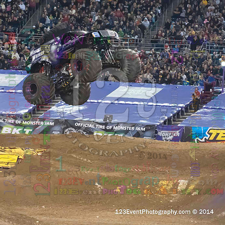 2014-01-18 MONSTER JAM® @ Qualcomm Stadium