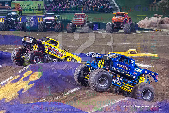 2014-01-11 MONSTER JAM® @ Anaheim Angel Stadium