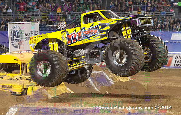 2014-01-18 MONSTER JAM® @ Qualcomm Stadium