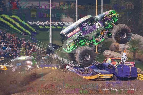 2014-01-11 MONSTER JAM® @ Anaheim Angel Stadium