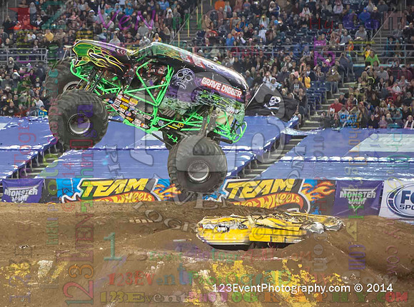 2014-01-18 MONSTER JAM® @ Qualcomm Stadium