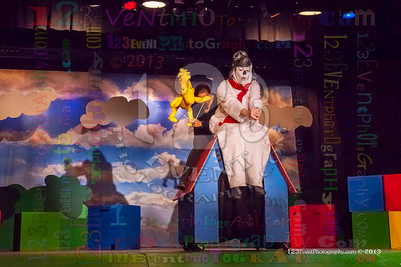 2013-12-13 A Charlie Brown Christmas Special - Clairemont High