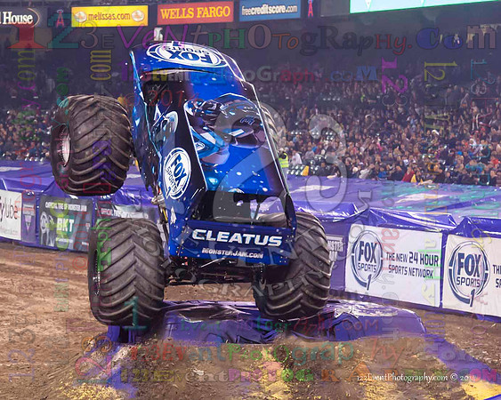 2014-01-11 MONSTER JAM® @ Anaheim Angel Stadium