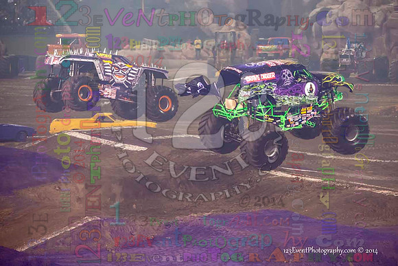2014-01-11 MONSTER JAM® @ Anaheim Angel Stadium