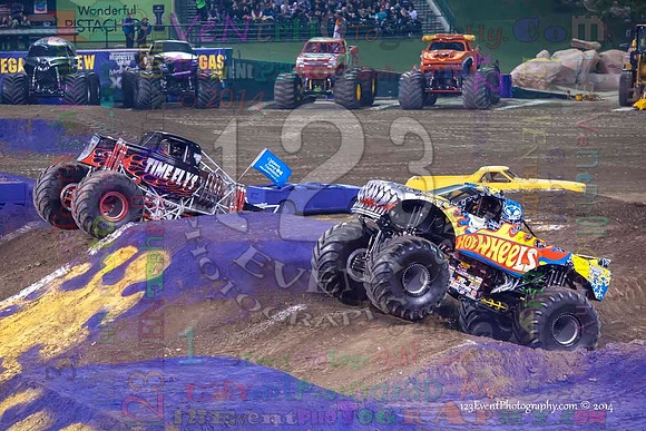 2014-01-11 MONSTER JAM® @ Anaheim Angel Stadium