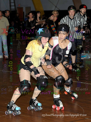San Diego Starlettes vs. Tucson                                               Roller Derby Bout 2-5-11