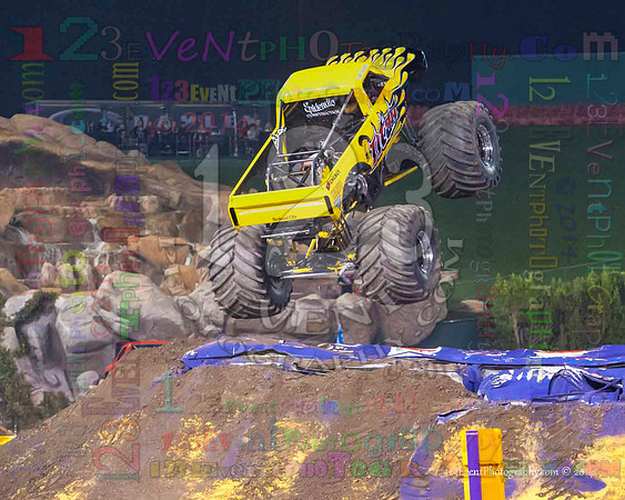 2014-01-11 MONSTER JAM® @ Anaheim Angel Stadium