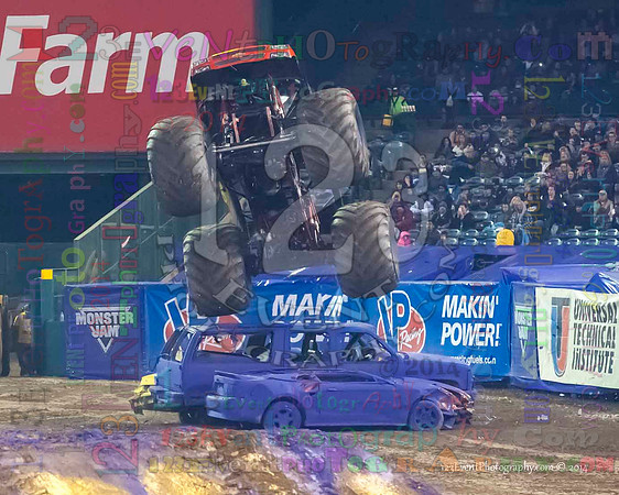 2014-01-11 MONSTER JAM® @ Anaheim Angel Stadium