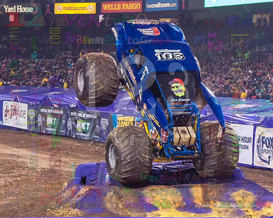 2014-01-11 MONSTER JAM® @ Anaheim Angel Stadium