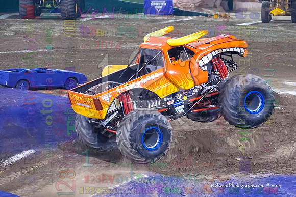 2014-01-11 MONSTER JAM® @ Anaheim Angel Stadium