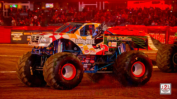 2020-01-11 MONSTER JAM® Anaheim #1